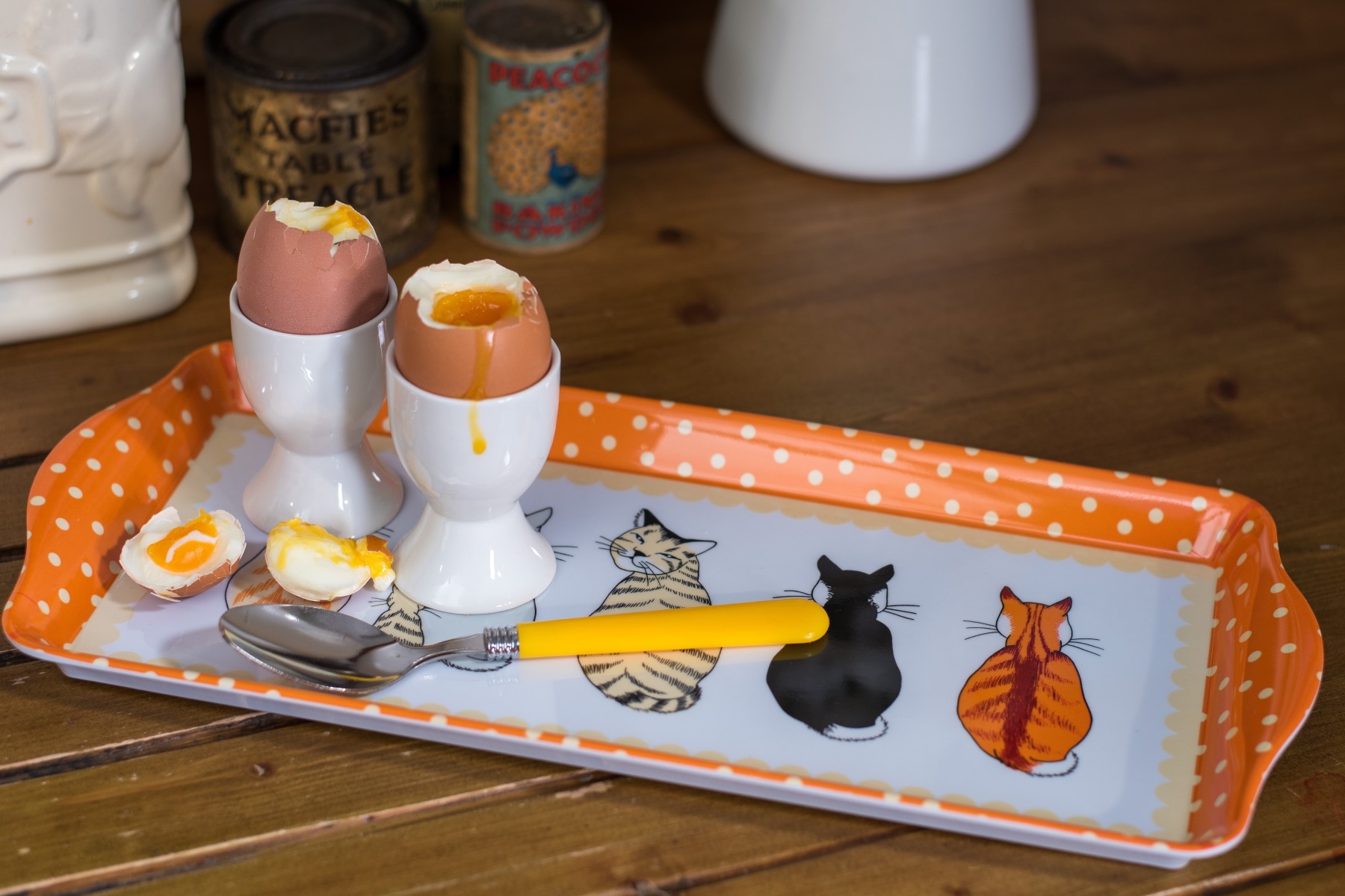 Schmal, dafür lang: Serviertablett 'Cats in Waiting', von Ulster Weavers