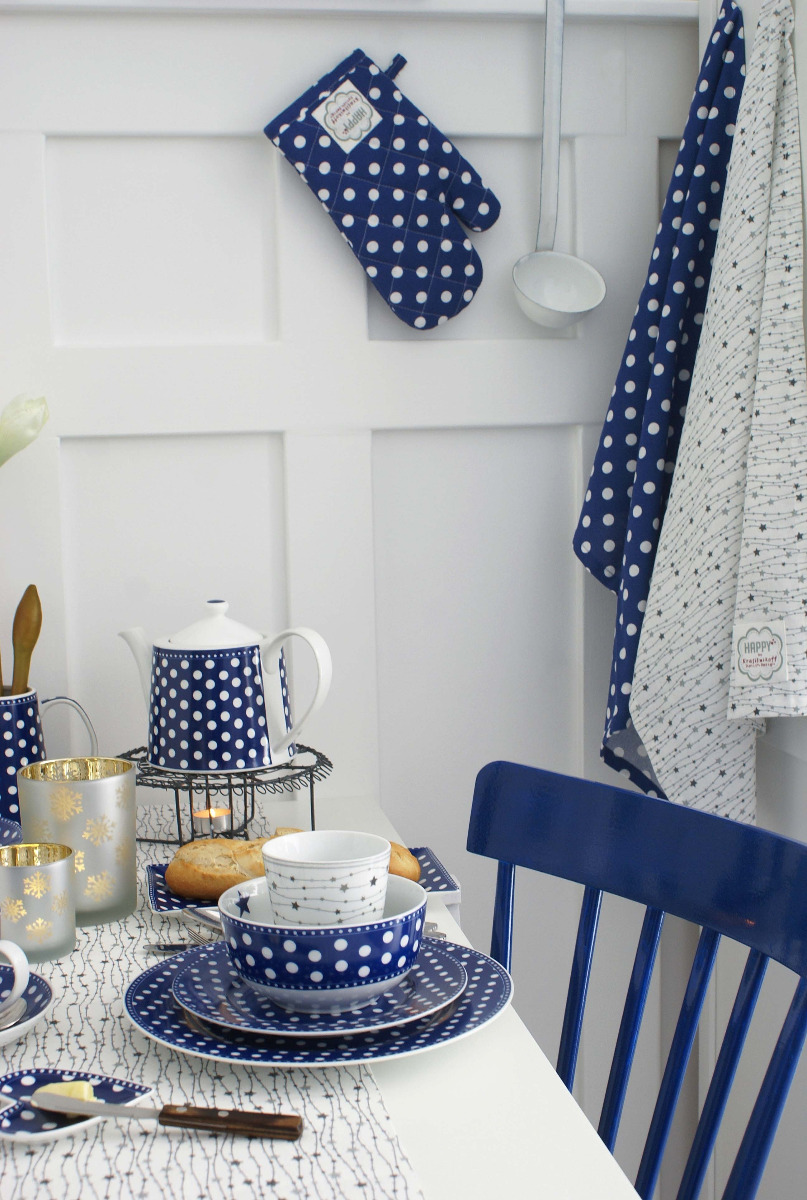 Punkte-Serie, dunkelblau