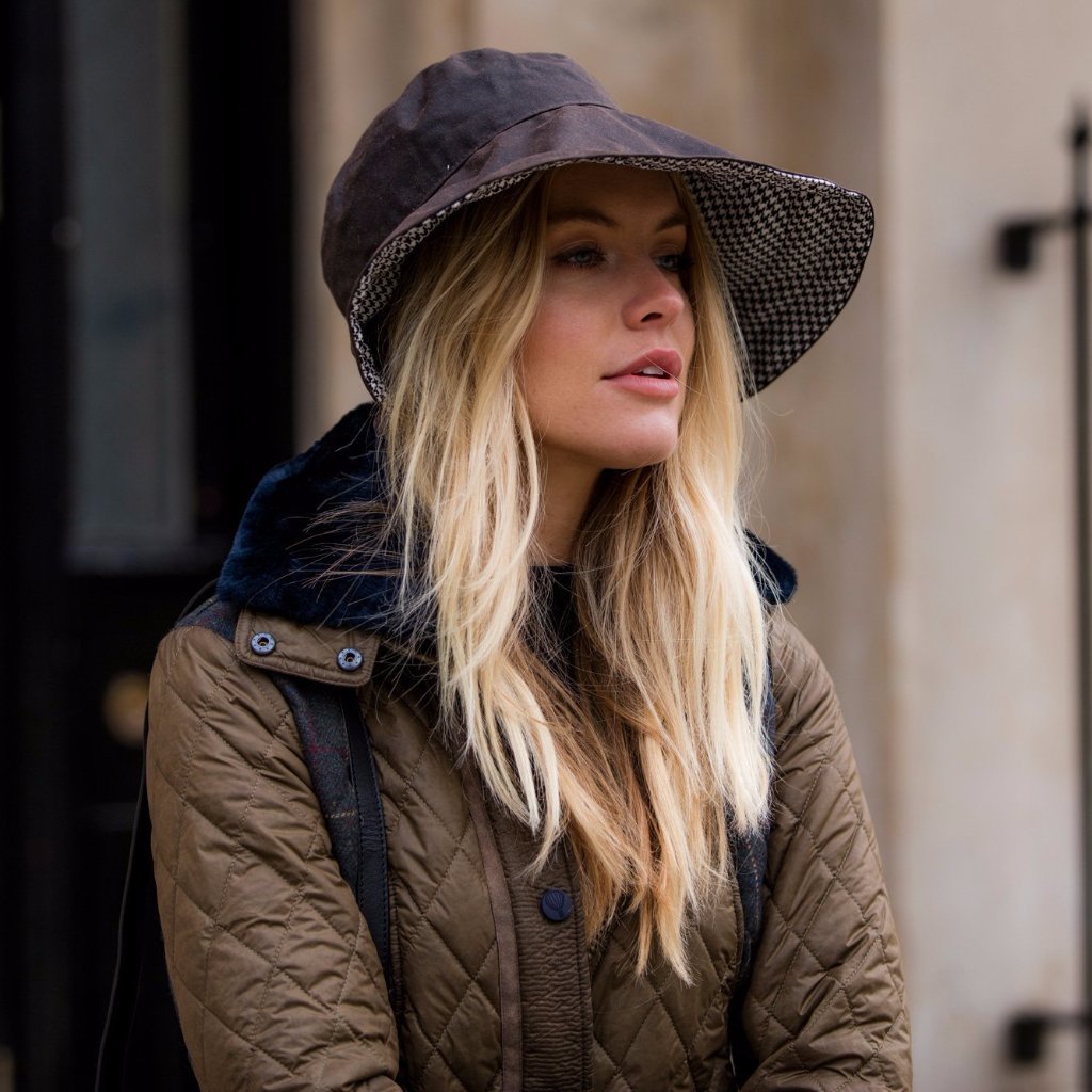 Bradley's Gewachster Heritage Hut, braun