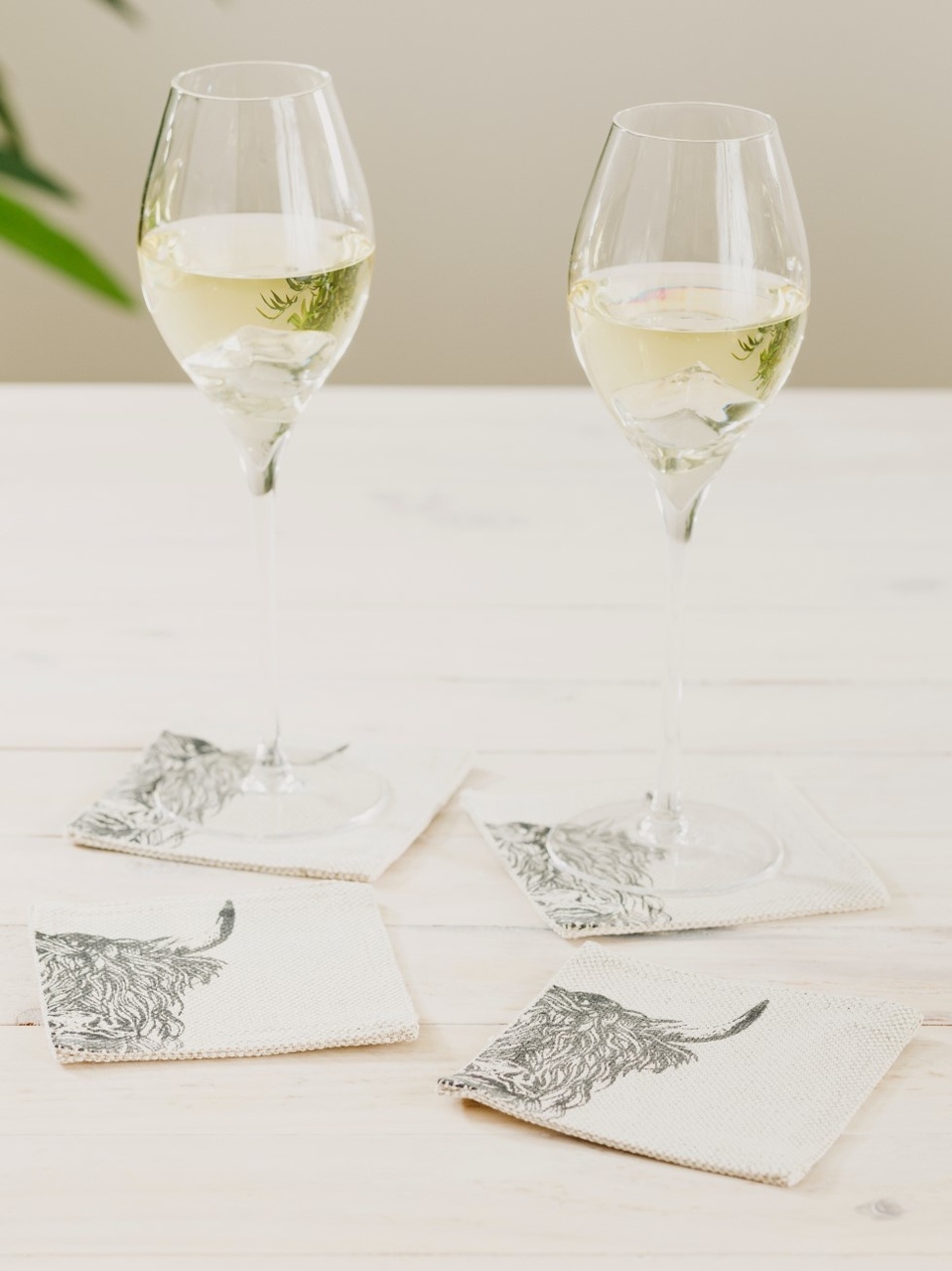 Glas-Untersetzer Highland Cow | 4er-Set | Leinen 50/50