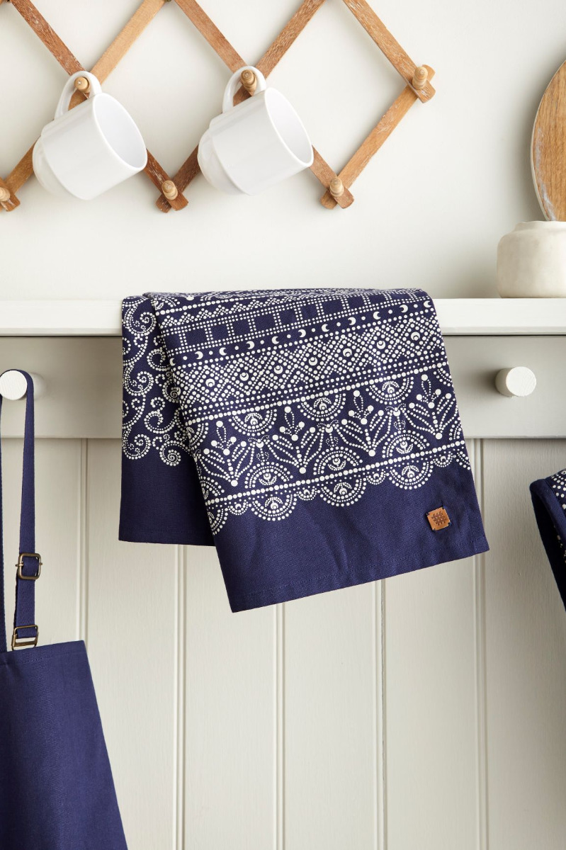 Baumwoll-Geschirrtuch von Ulster Weavers, Design Indigo Batik