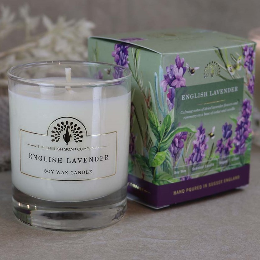 Dezenter Duft | Duftkerze 'Englischer Lavendel' | The English Soap Company