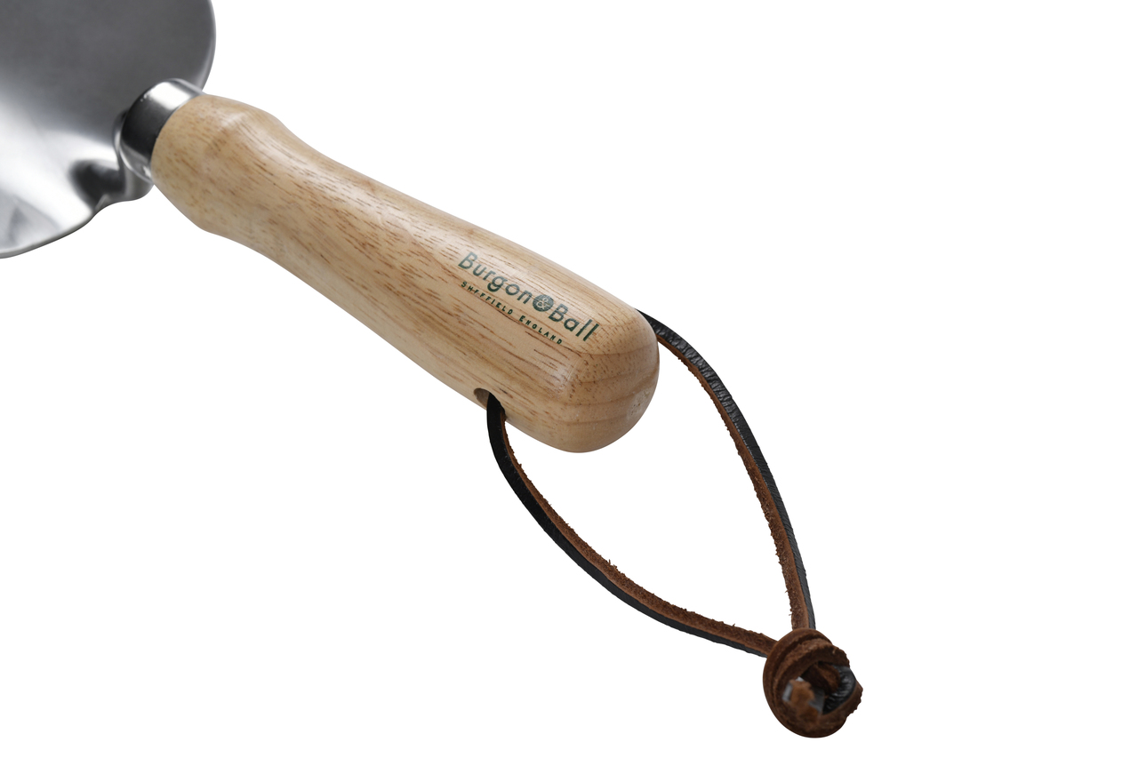 Griff aus FSC-zertifiziertem Hartholz | Lederkordel zum Aufhängen