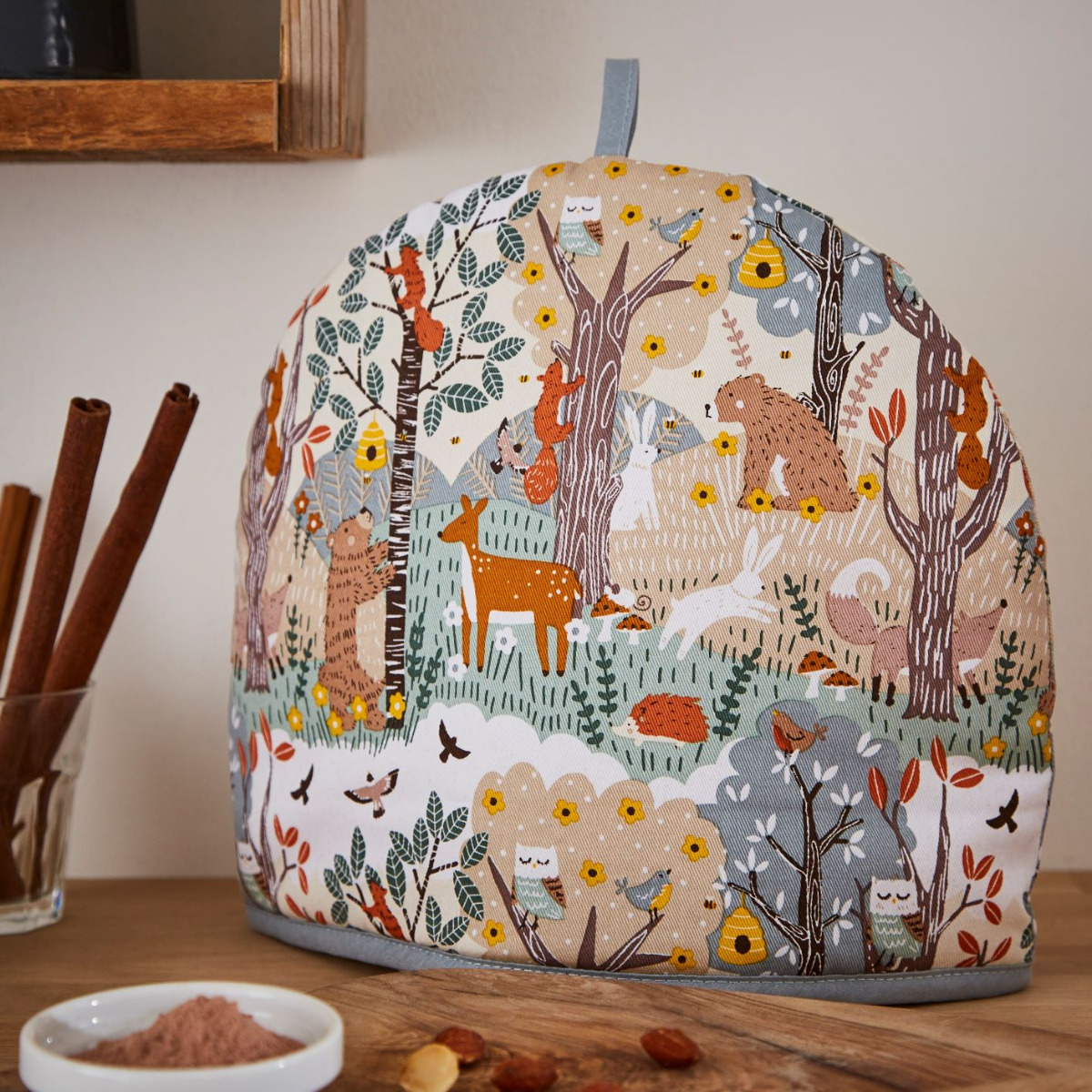 Teekannenhaube Waldtiere von Ulster Weavers