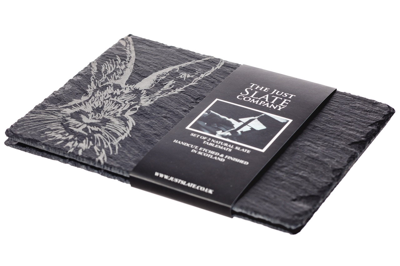 2-er Tischset Motiv Hase | mit Banderole The Just Slate Company