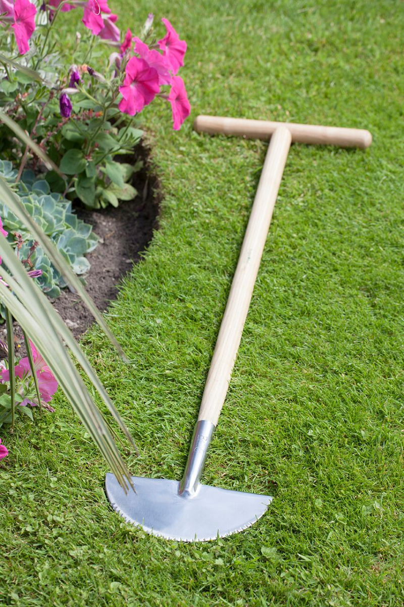 Half Moon Lawn Edger von Burgon & Ball