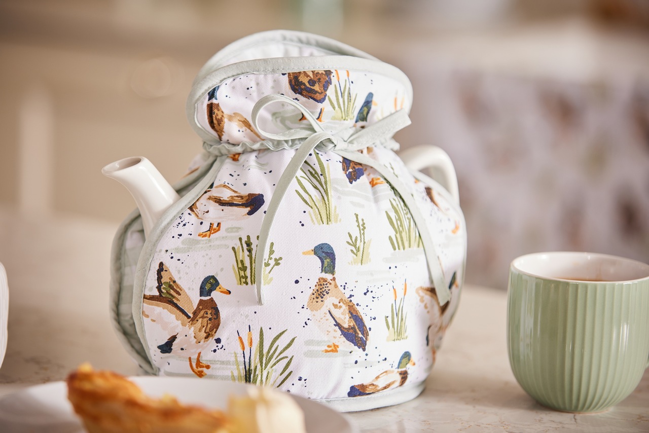 Ulster Weavers Farmhouse Ducks Tea Cosy-Muff
