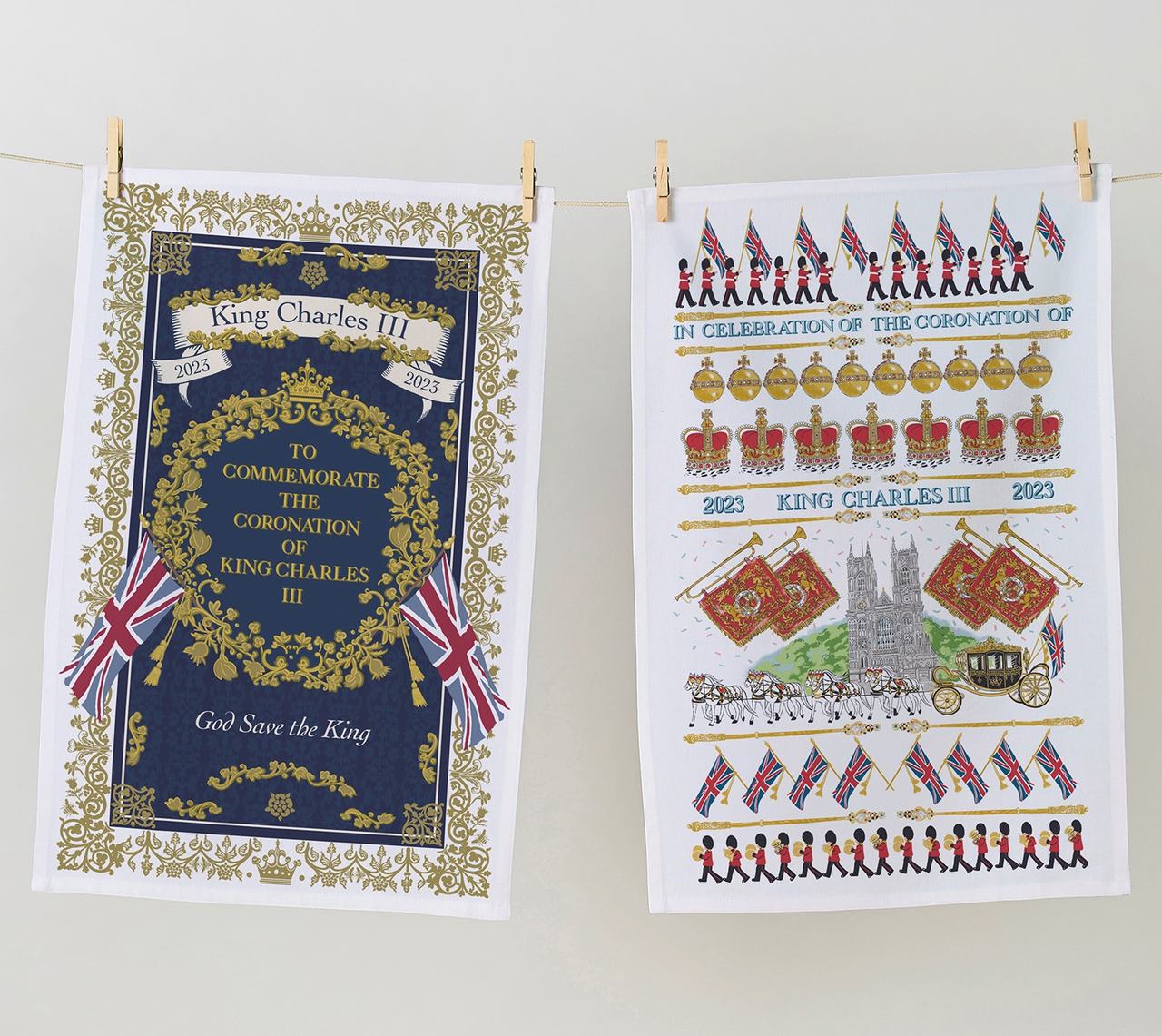 Gedenk-Geschirrtücher von Ulster Weavers zur Krönung von König Charles III