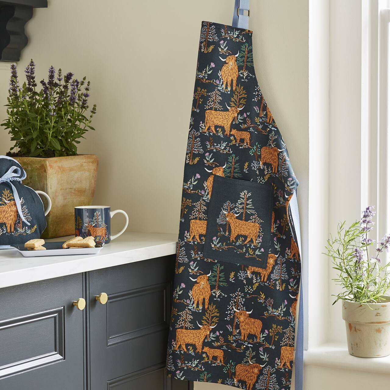 Küchenschürze Connie the Cow | von Ulster Weavrs, England