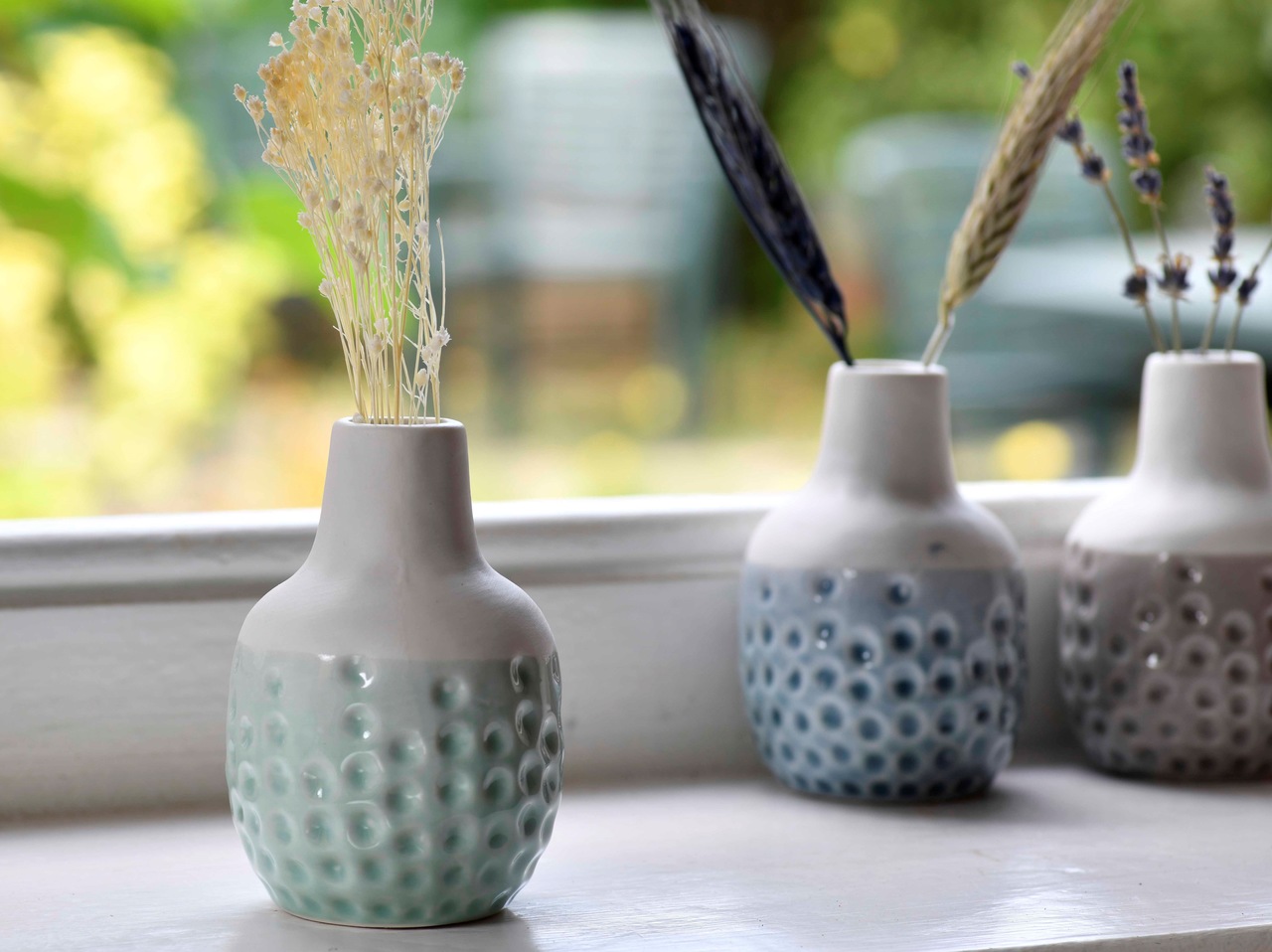 Mini-Vase Aqua im Vordergrund