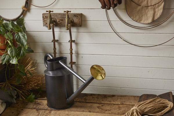 Haws Traditional Can | Graphit