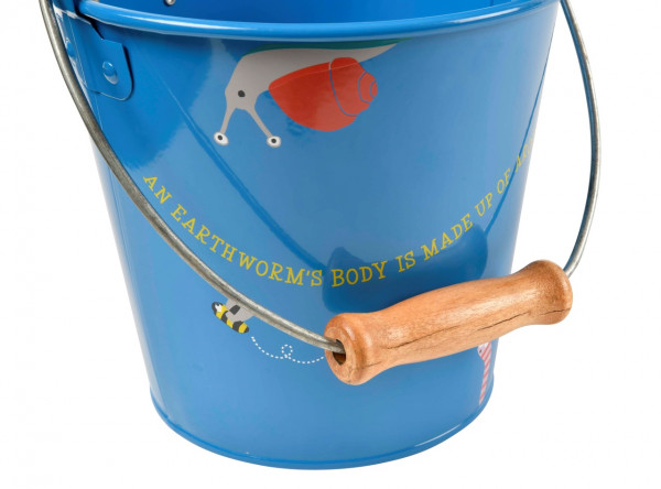 mit schönem Holzgriff