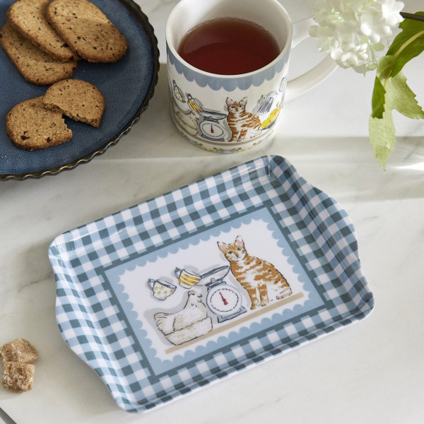 Kleines Tablett mit dem niedlichen Kätzchen in der Speisekammer | von Ulster Weavers