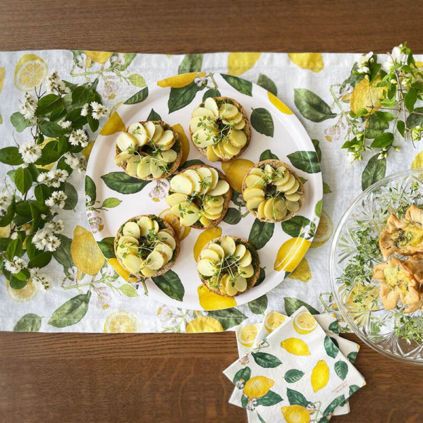 Sommerlicher, zitronenfrischerTischläufer aus Stone-washed Leinen