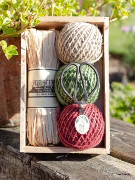 Nutscene Geschenk-Kiste Gartenschnur | Traditionell