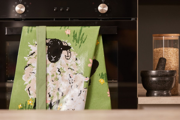 Ulster Weavers PVC-Schürze | Woolly Sheep - Flauschige Schafe