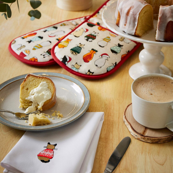 Wartende Weihnachts-Katzen - Serviette u. Backofenhandschuh